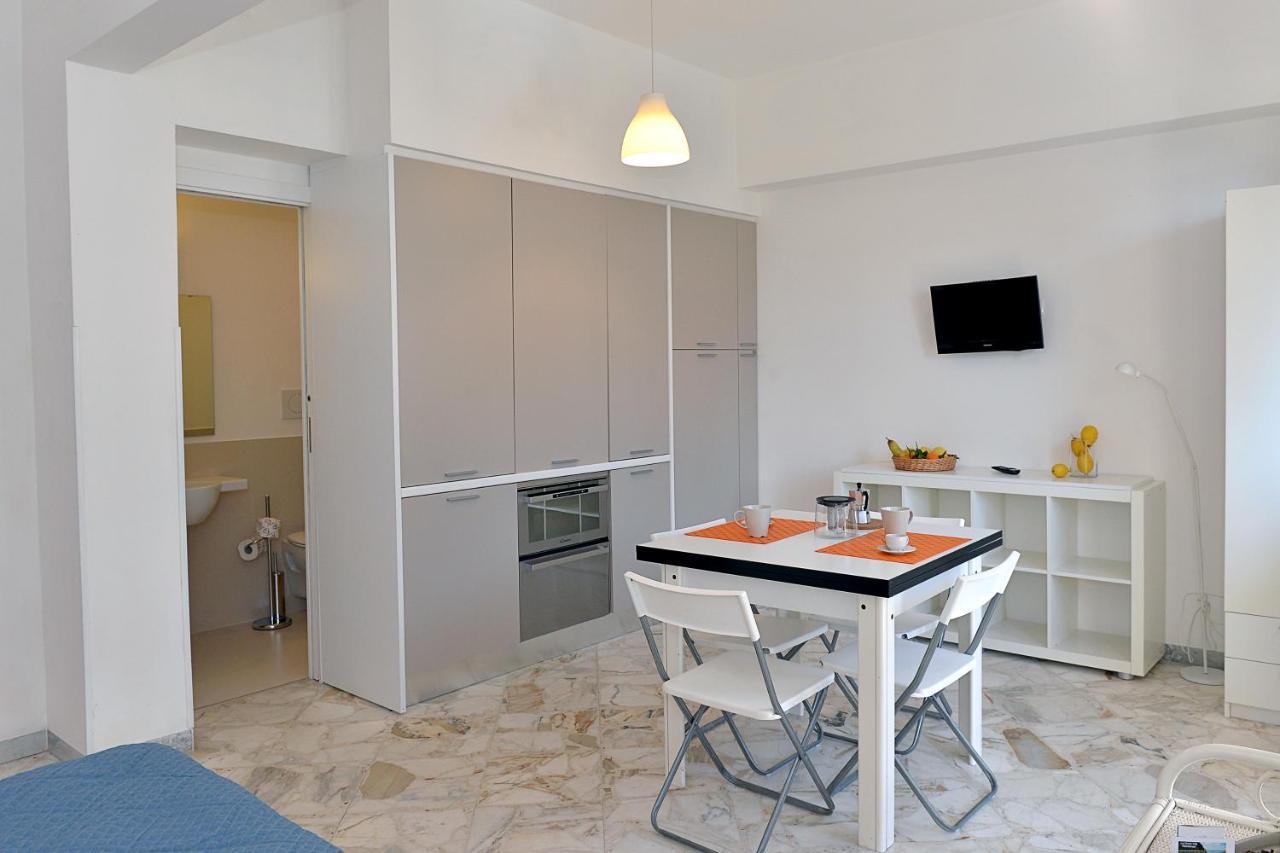 Tizi Apartments Corso Reginna ไมยอรี ภายนอก รูปภาพ