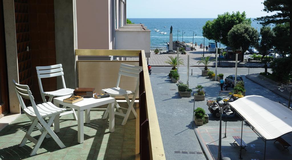 Tizi Apartments Corso Reginna ไมยอรี ภายนอก รูปภาพ